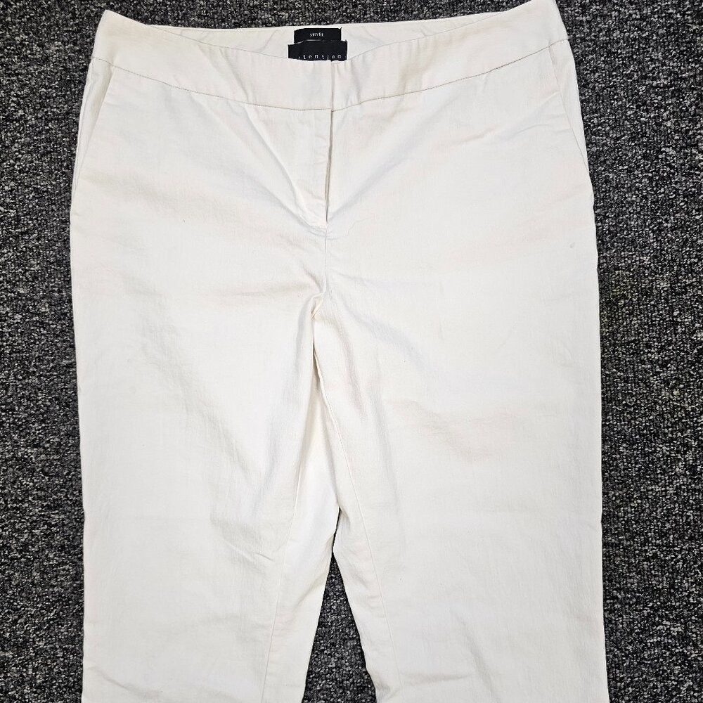 BOGO🎀 Ivory/ Off White Capris- Sz 10